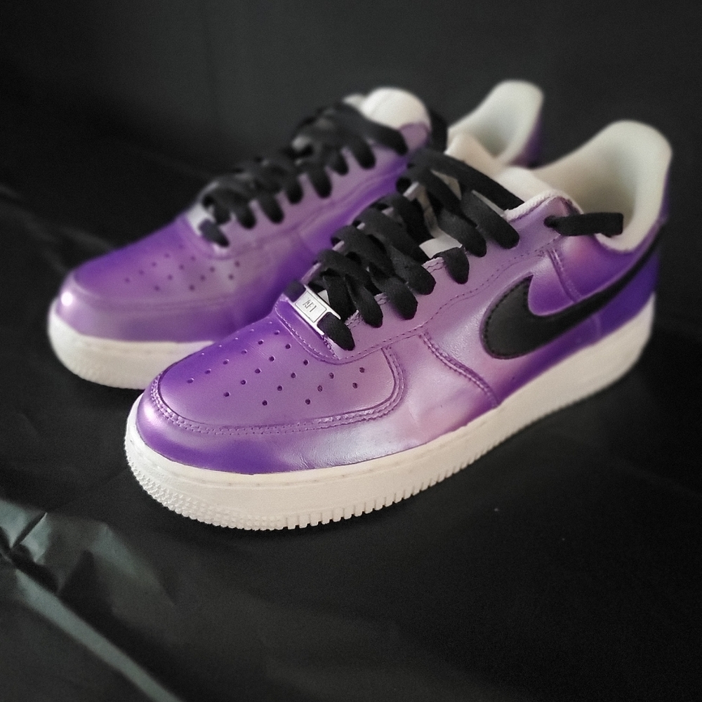 Nike Purple and White Sneakers